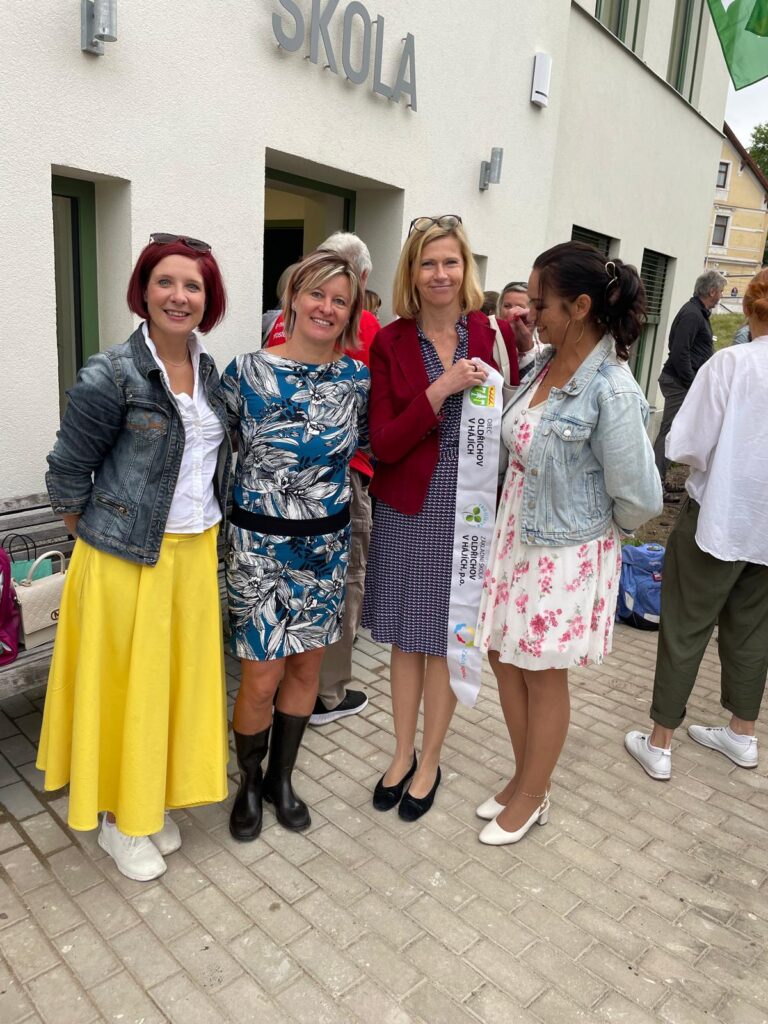 Začít spolu ve škole otevřené po 46 letech